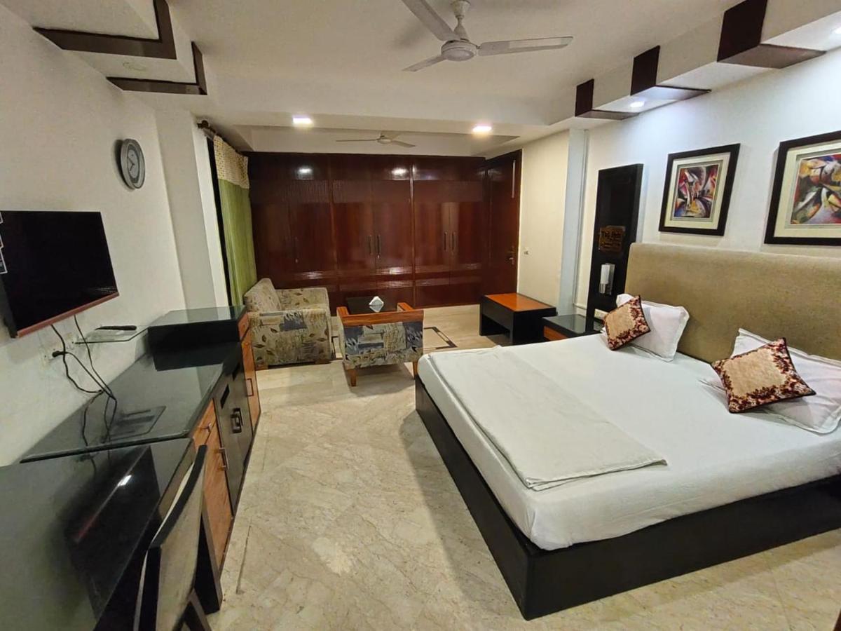 Feb Residency Hotel New Delhi