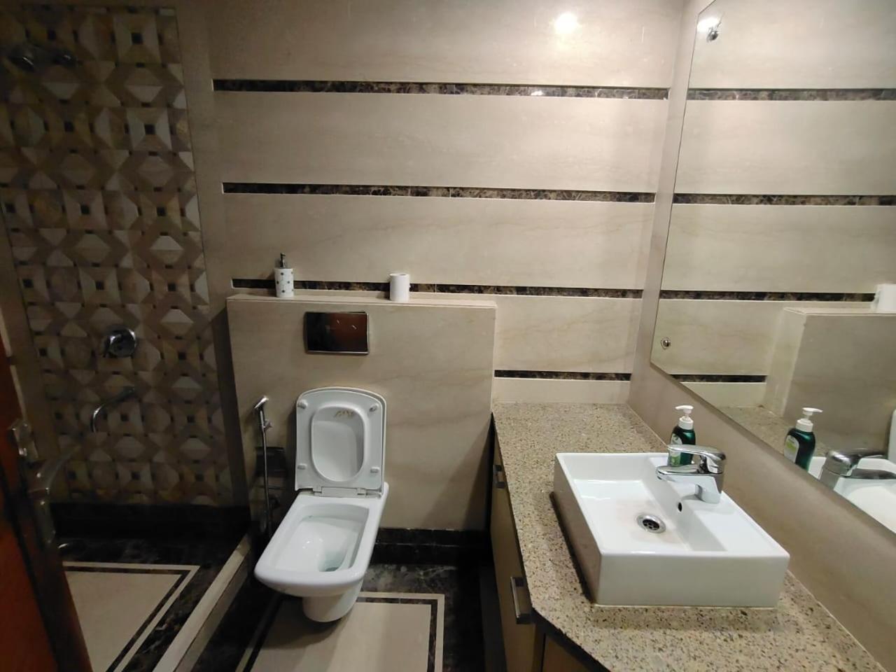 Feb Residency Hotel 4*